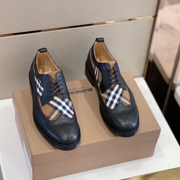 Burberry men's luxury brand check trim cutout derby shoes with original box