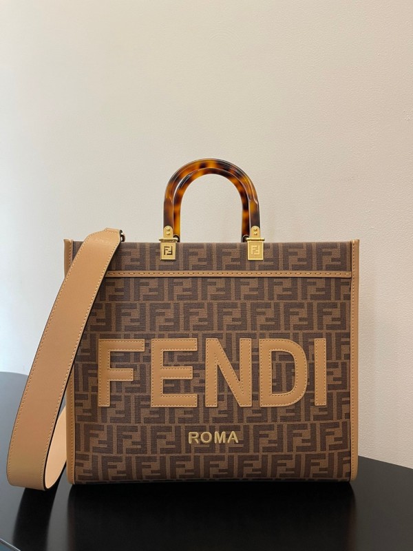 Fendi  Women's Bag Shoulder Crossbody Luxury Crossbody Handbag Calfskin w/ naOriginil Box