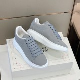 Alexander McQueen Luxury Round Toe Classic Casual Sneakers For Men And Women With Original Box