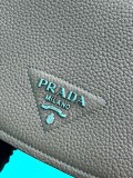 Prada Women's Bag Shoulder Crossbody Luxury Crossbody Handbag Calfskin w/ naOriginil Box