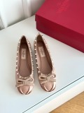 Valentino women's luxury brand new rivet ballerinas with original original box