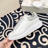 Alexander McQueen men's and women's luxury brand latest crocodile tail white shoes with original original box