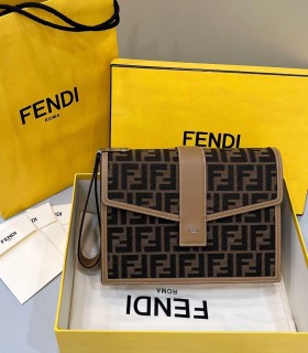 Fendi Women's Bag Shoulder Crossbody Luxury Crossbody Handbag Calfskin w/ naOriginil Box