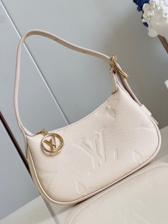 Louis Vuitton  Women's Bag Shoulder Crossbody Luxury Crossbody Handbag Calfskin w/ naOriginil Box