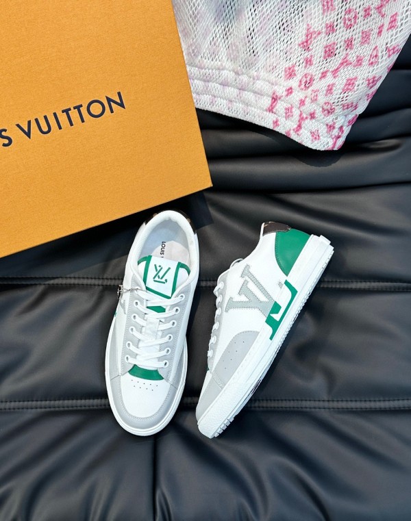 Louis Vuitton luxury brand low-top casual sneakers for men and women with original original box