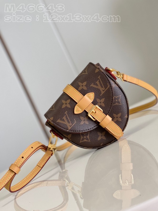 Louis Vuitton Women's Bag Shoulder Crossbody Luxury Crossbody Handbag Calfskin w/ naOriginil Box