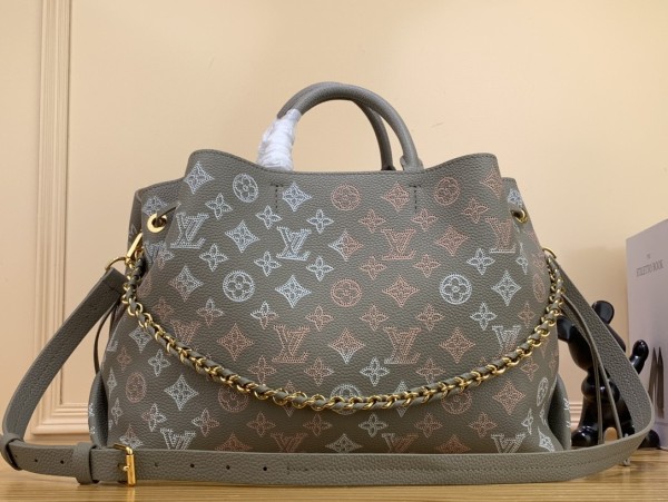 Louis Vuitton Women's Bag Shoulder Crossbody Luxury Crossbody Handbag Calfskin w/ naOriginil Box