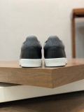 Louis Vuitton men's luxury brand casual sneakers with original box