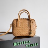 Bottega Veneta  Women's Bag Shoulder Crossbody Luxury Crossbody Handbag Calfskin w/ naOriginil Box