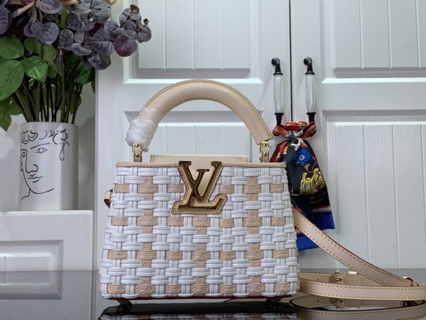 Louis Vuitton Women's Bag Shoulder Crossbody Luxury Crossbody Handbag Calfskin w/ naOriginil Box