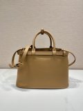 Prada  women's Bag Shoulder Crossbody Luxury Crossbody Handbag Calfskin w/ naOriginil Box