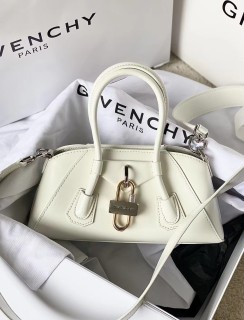 Givenchy women's Bag Shoulder Crossbody Luxury Crossbody Handbag Calfskin w/ naOriginil Box