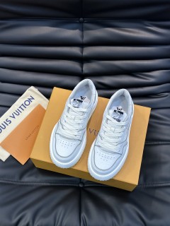 Louis Vuitton men's luxury brand thick-soled casual sneakers with original box