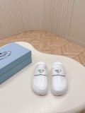 Prada new spring and summer sandals triangle buckle bread half slippers with original original box