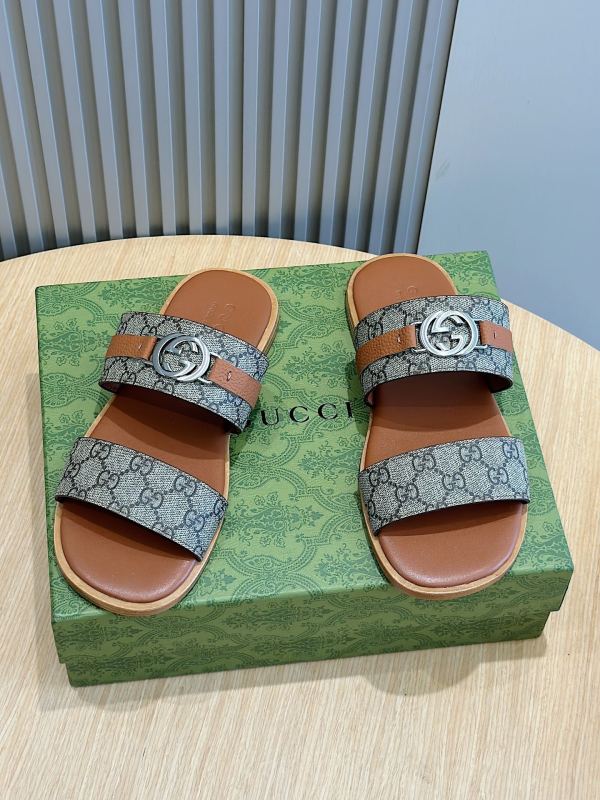 Gucci men's luxury brand classic interlocking double G slides with original box