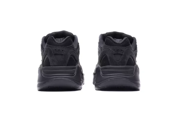 Yeezy Boost 700 V2 Vanta