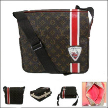 LV handbags AAA Men-025
