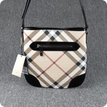 Burberry Handbags AAA-004