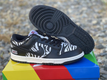 Authentic Nike Sb Dunk Low Zebra