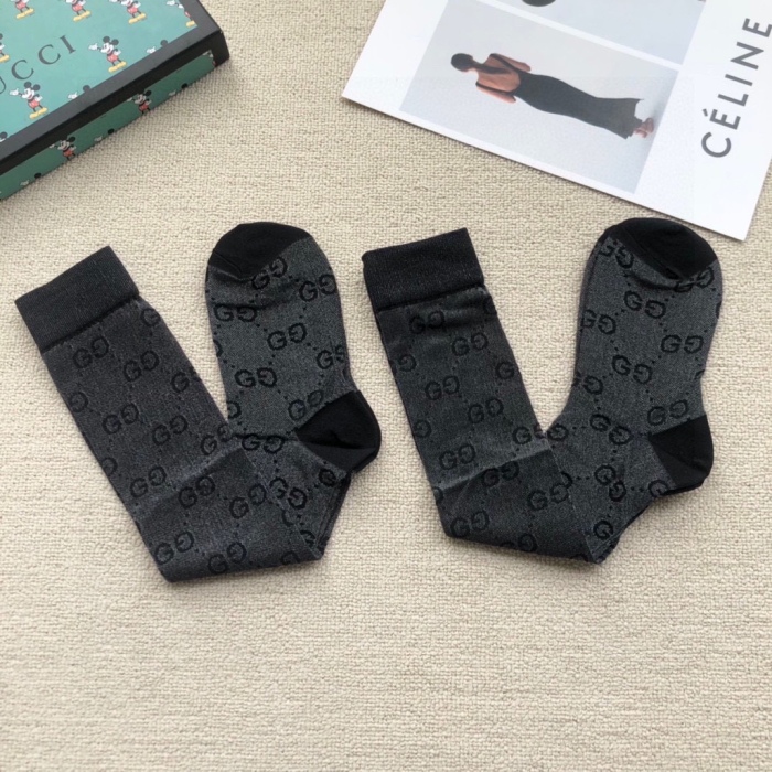 Socks 2pairs