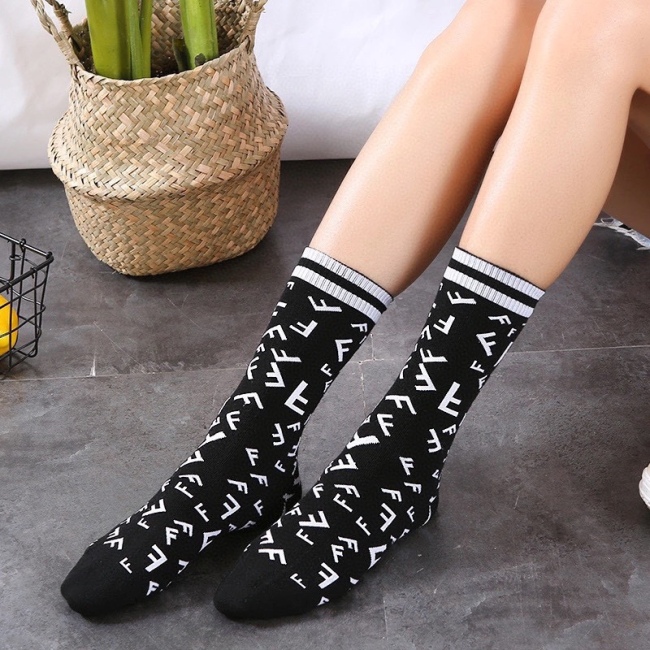 Socks 5 pairs