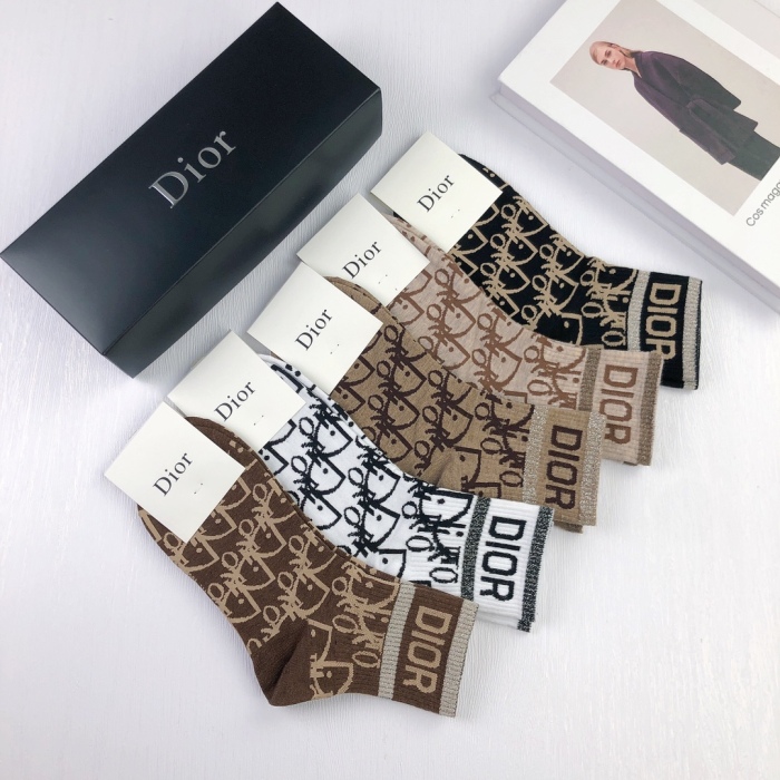 Socks 5 pairs