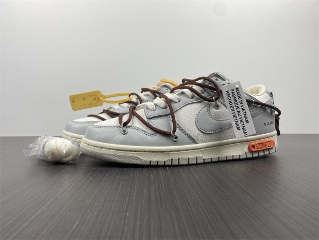 【Free shipping】Dunk Low Off-White Lot 46 DM1602-102