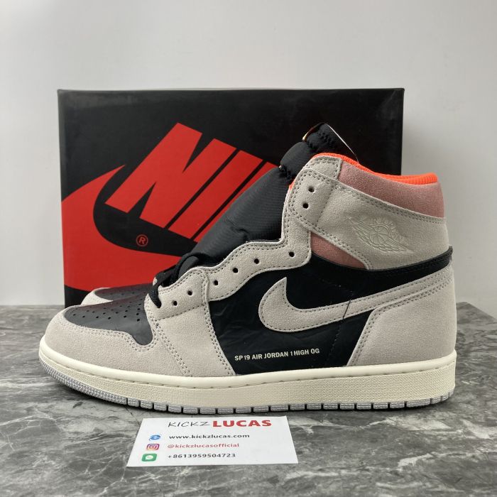 Air Jordan 1 Retro High Neutral Grey Hyper Crimson  555088-018