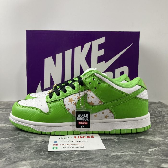 Supreme x Nike SB Dunk Low DH3228-101