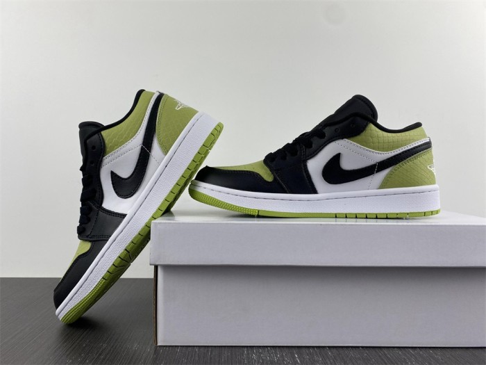 Jordan 1 Low Snakeskin Vivid Green DX4446 301