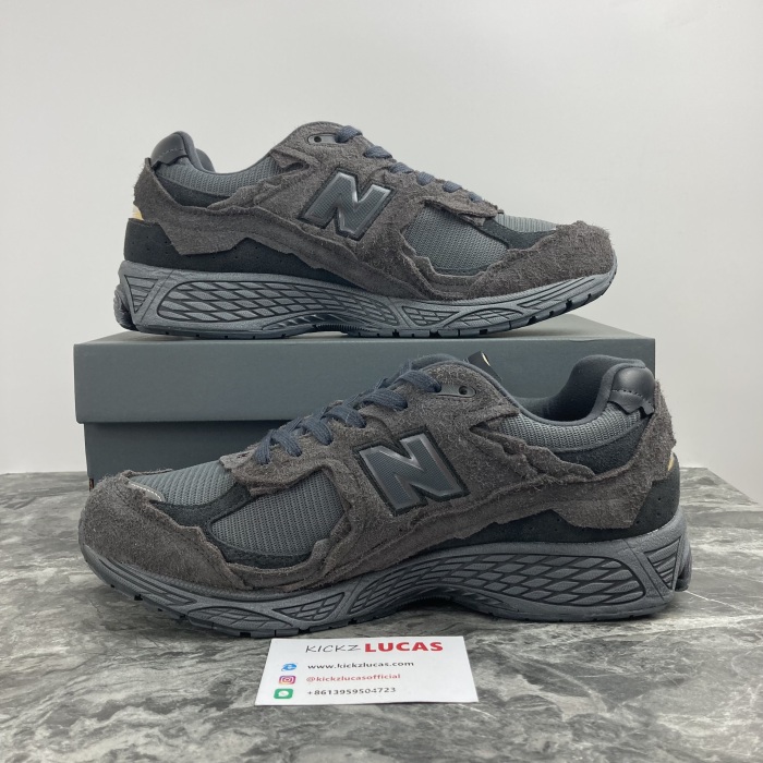 New Balance 2002R Protection Pack Phantom  M2002RDB