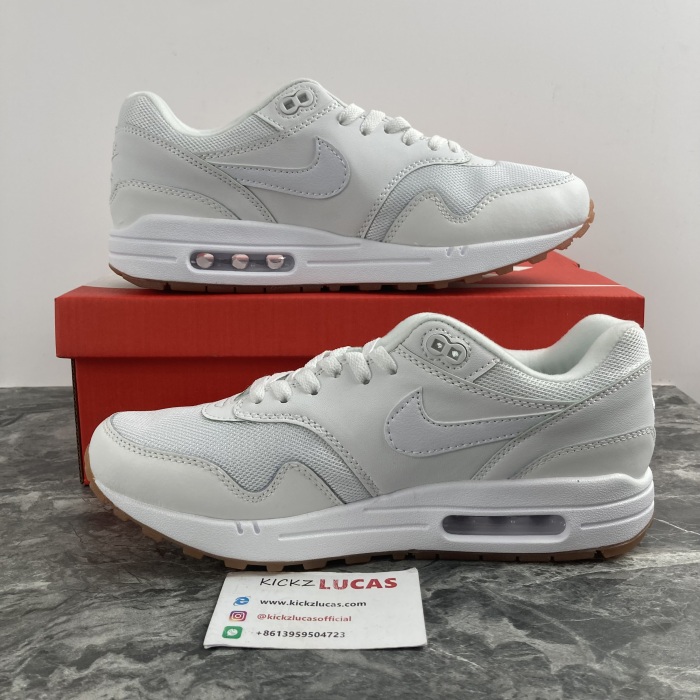 Air Max 1 White Gum Sole  AH8145-109