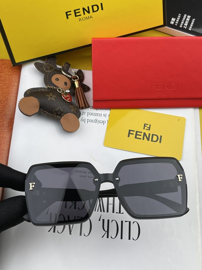 F*endi Glasses XX 20230702-44