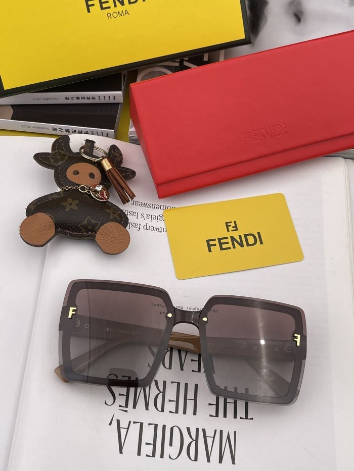 F*endi Glasses XX 20230702-48