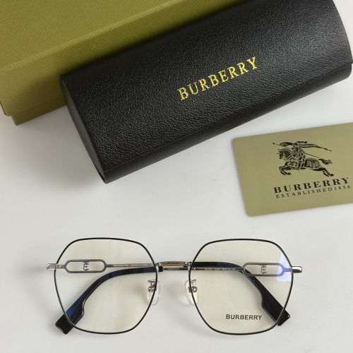 B*urberry Glasses XX 20230706-16