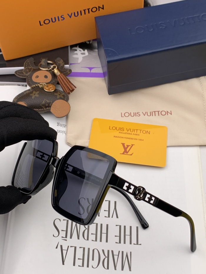 L*ouis V*uitton Glasses Top XX 20230708-50