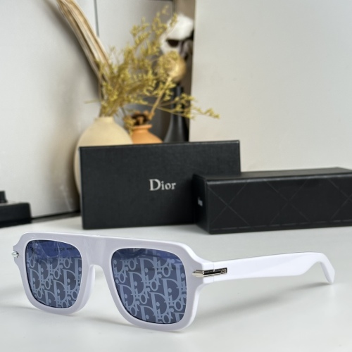 D*ior Glasses XX 20230711-77