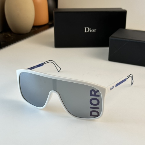D*ior Glasses XX 20230712-95