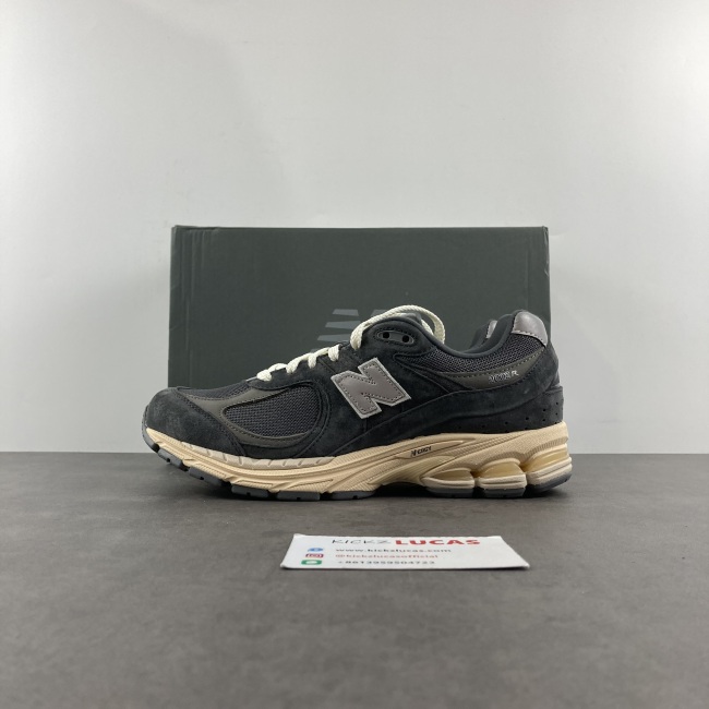 New Balance 2002R Black Dark Grey  M2002RHO