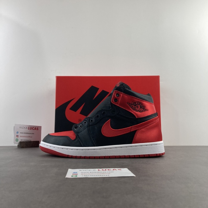 Air Jordan 1 Retro High OG Satin Bred  FD4810-061