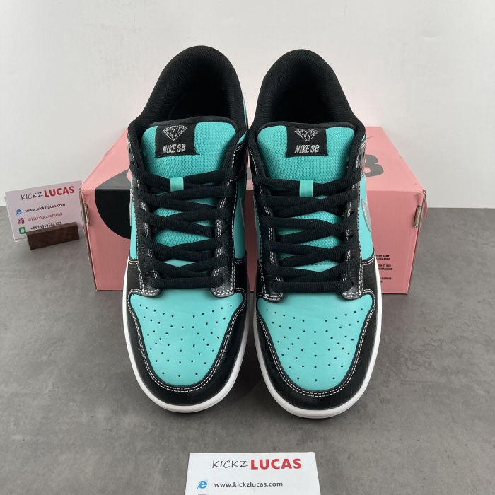 SB Dunk Low Diamond Supply Co. Aqua Blue  Style 304292-402