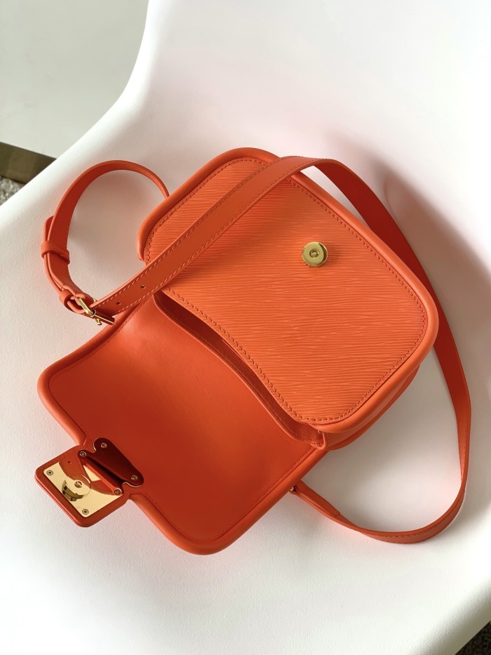 L*ouis V*uitton Crossbody bag Top Quality HT 20231011-78 21.0 x 15.0 x 8.0CM