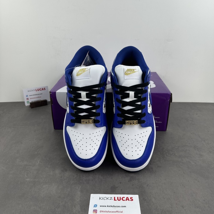 SB Dunk Low Supreme Stars Hyper Royal DH3228-100