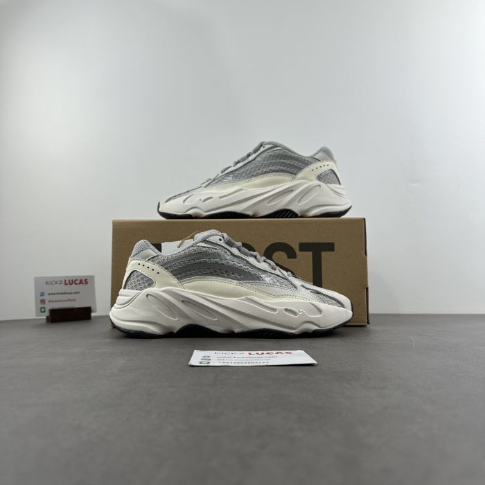 Yeezy Boost 700 V2 Static  EF2829