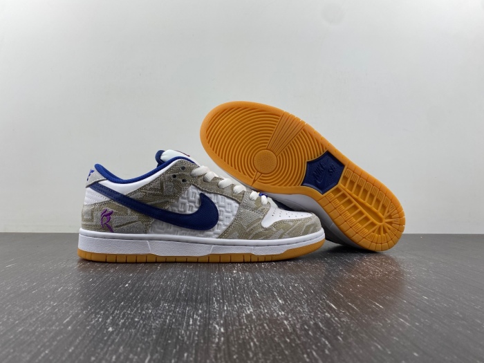 Dunk SB Low Rayssa Leal FZ5251-001