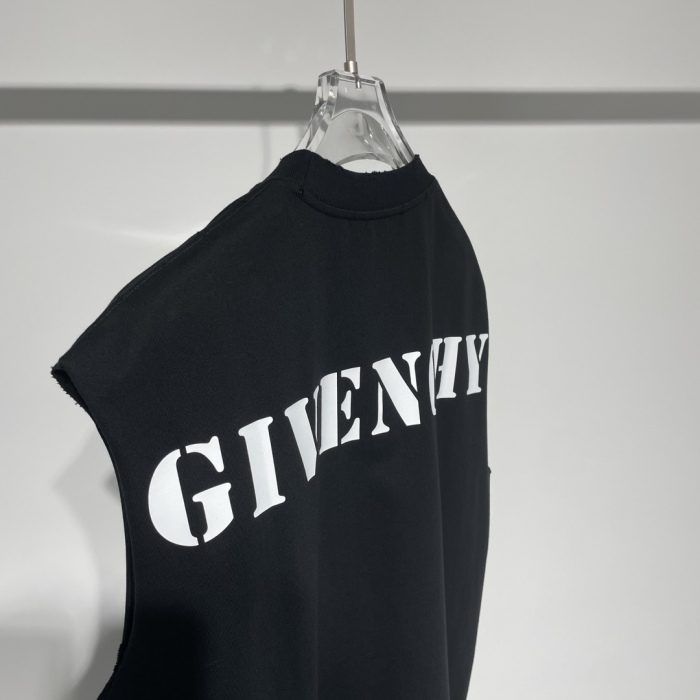 G*ivenchy T-shirt Top Quality D17 20240514-3