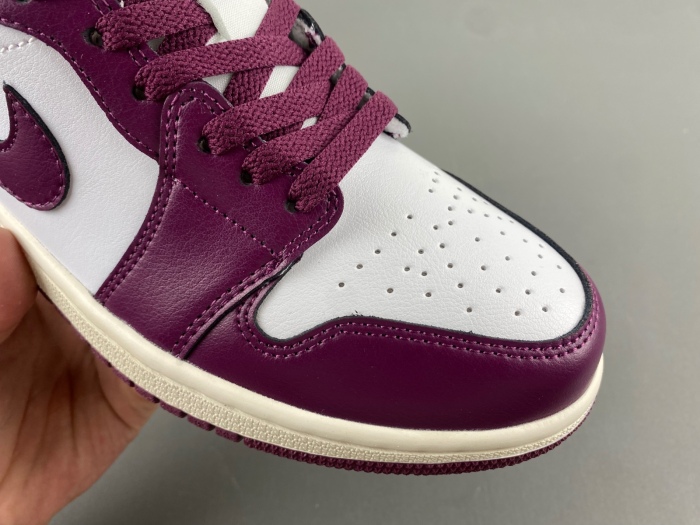 Air Jordan 1 Low Bordeaux  DC0774-161