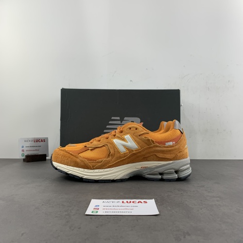 New Balance 2002R Protection Pack Vintage Orange M2002RDE