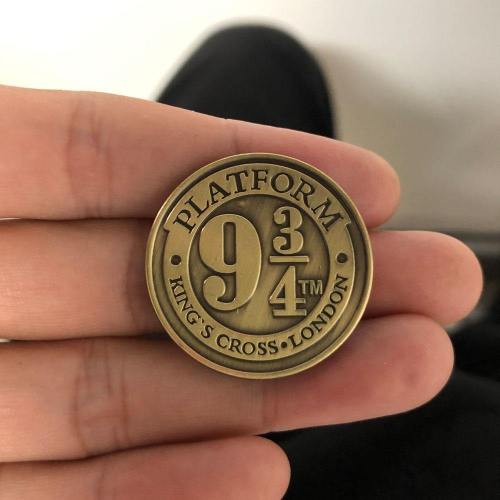 Hogwart Harry Potter 9 3/4 Metal Brooch Platform Badge Pins Cosplay