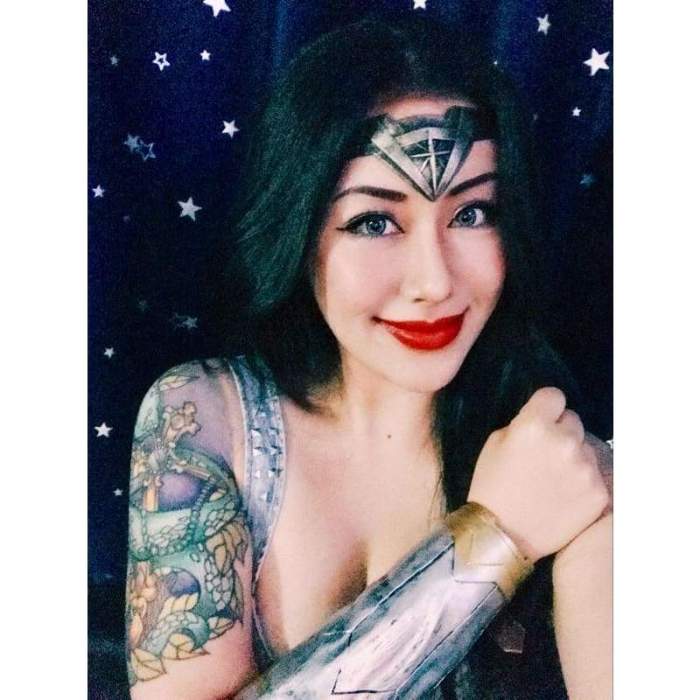 Wonder Woman Wonder Woman Princess Diana Prince Cosplay Armband Gauntlet Tiara Headband Crown Wrist Accessories Props Halloween